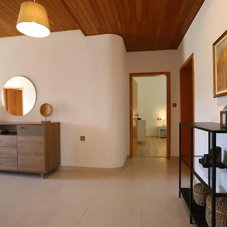 Apartment House Pauline *